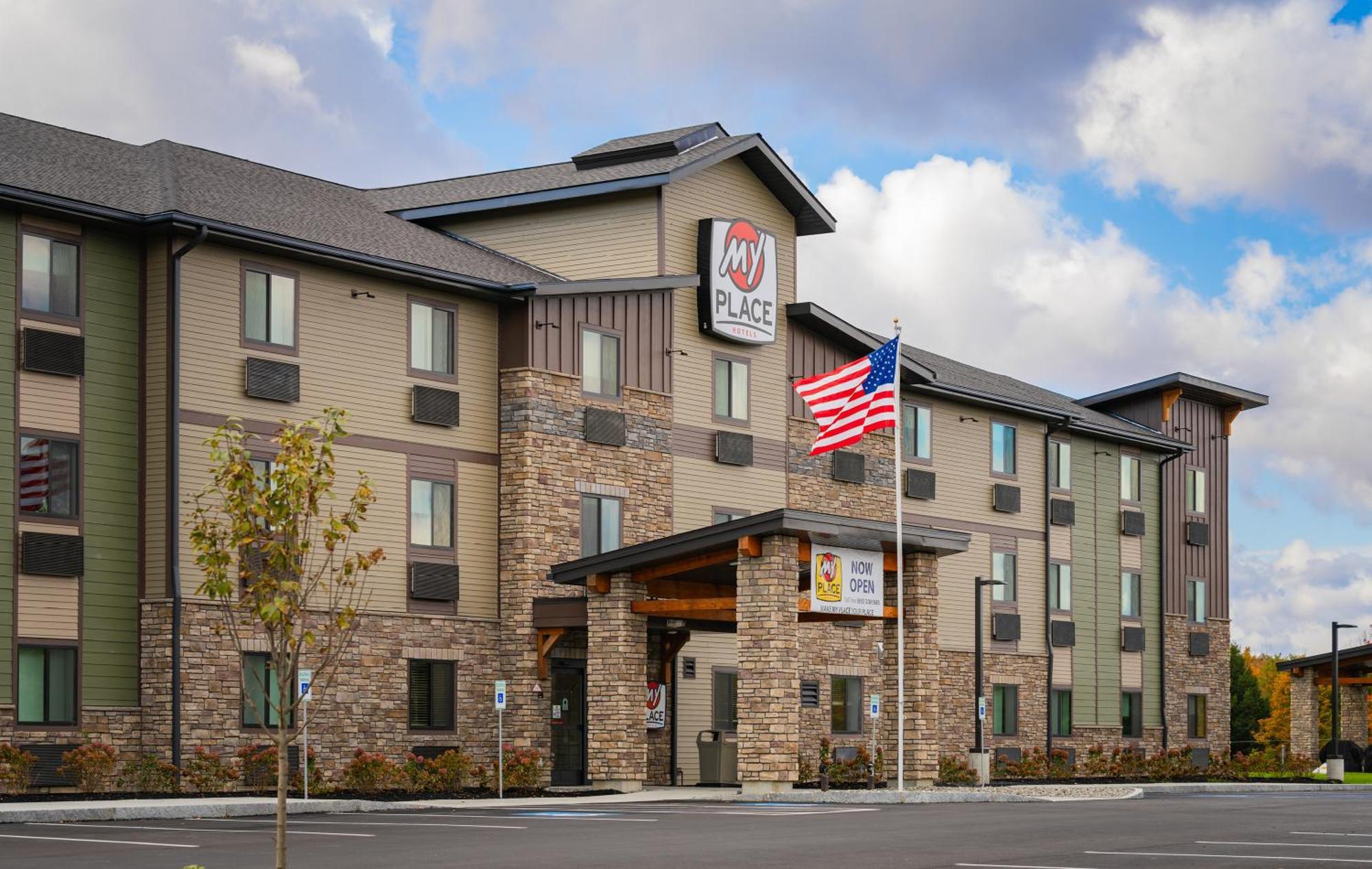 My Place Hotel-Randolph, Vt מראה חיצוני תמונה